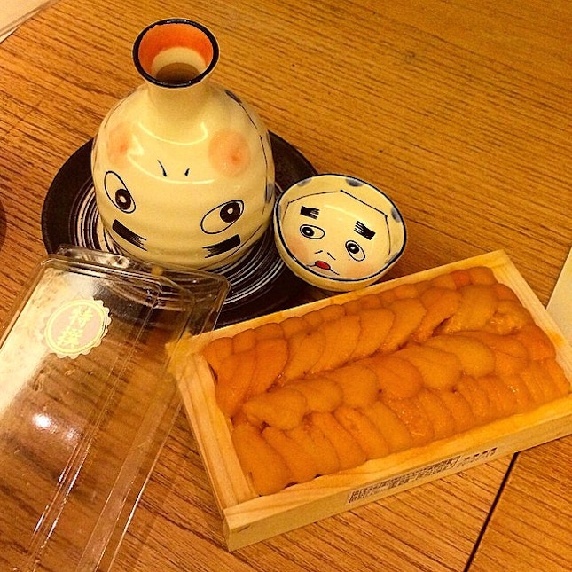 Box of happiness 💛💛💛💛 #sakeplus #sashimi #foodporn #instafood #diediemusteat #shiok #tamchiak #hochiak #dabomb #instafood #japanese