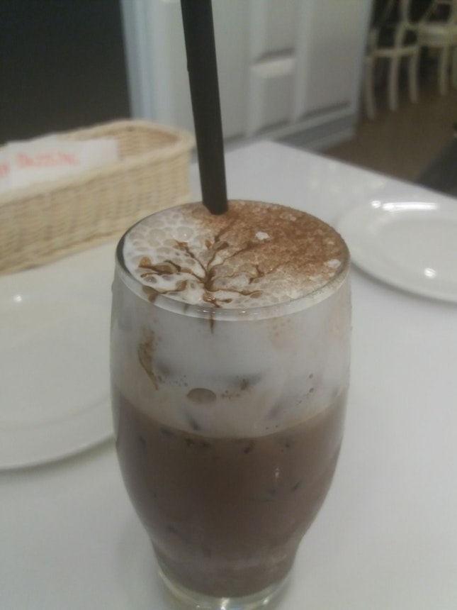 Peppermint Iced Chocolate ($7.9)