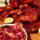 #Southern style #ribs 😻 | #pork #porkribs #puerco #dinner #foodography #tasting #food #foodie #cajun #LIB #lifeisbeautiful #lifeisbeautifulsg  #radicchio #slaw #sharingiscaring #lime #duxton #duxtonrd #99duxtonrd #singapore