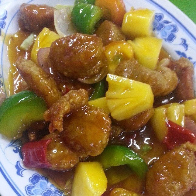 #instagram #instafood #instasg #instagramsg #sg_fruits #gf_singapore #gf_fruits #foodie #food #foodartstyles_gf #yummy #delicious sweet & sour #pork