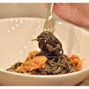 Black Squid Ink Spaghetti Pasta with Crab Meat Sauce | S$28/++ | Pepenero is barely a month old that serves up some quality calories.
