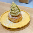 pistachio ice cream on honey original brioche donut