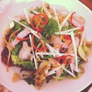 Malasugi and Jicama Salad with Fresh Garden Vegetables <3 #yum #foodporn #foodgasm #instafood #instagood #food #foodie #cebu #restaurant #malasugi #fish #jicama #salad #vegetables #fresh #healthy #diet