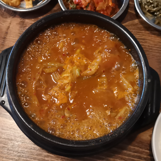 Kimchi stew 15+svc