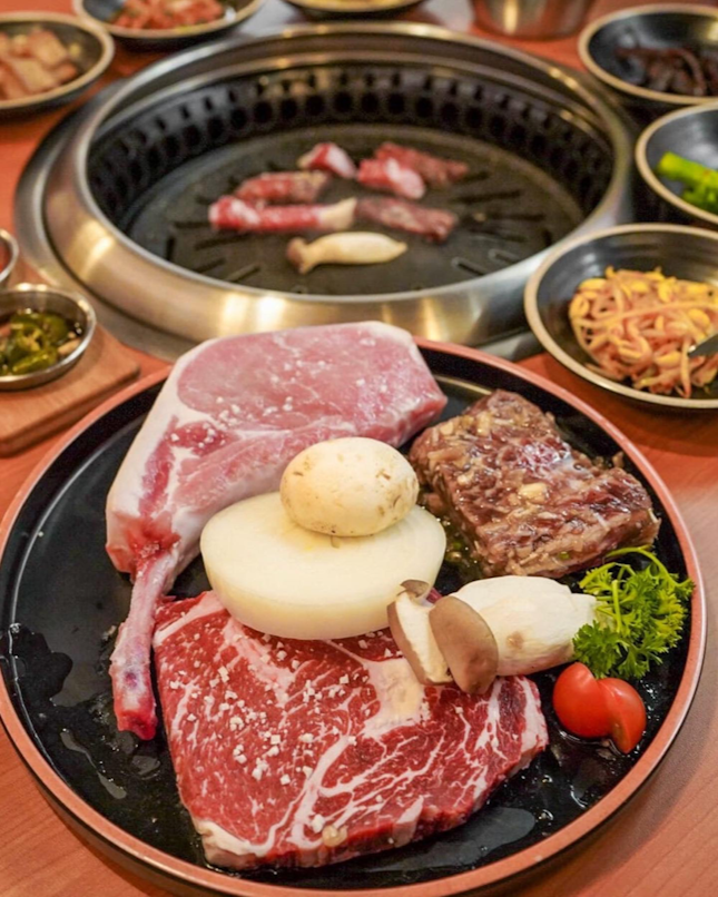 @wangdaebakkbbq opened the new outlet at Holland Piazza level 2, offering Authentic Korean Smokeless BBQ. 