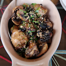 Sauteed garlic mushrooms 12++