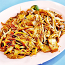 Char Kway Teow (SGD $3) @ Amoy Street Fried Kway Teow.