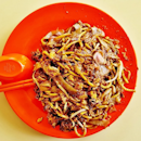 Char Kway Teow (SGD $4) @ Meng Kee Fried Kway Teow.