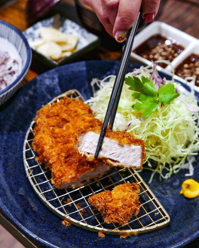 You can hardly go wrong with tonkatsu at Ma Maison and one of the outlets that we frequent is at Jewel. 