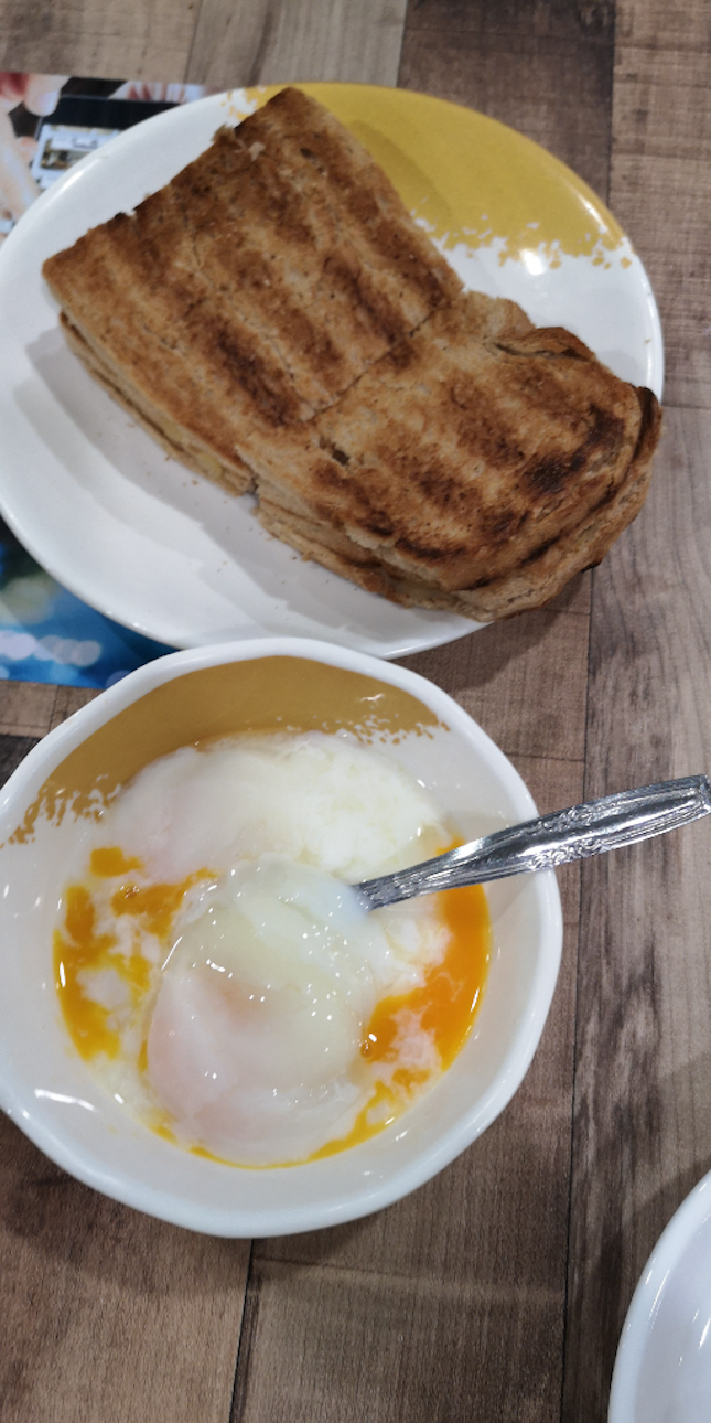 Kaya toast w egg 3.8nett