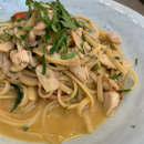 Crabmeat pasta with white wine sauce