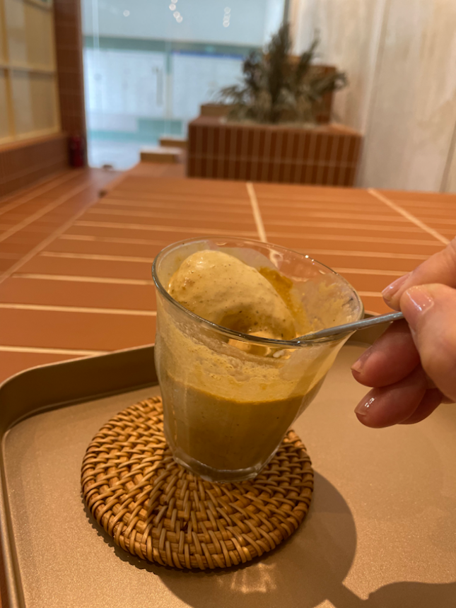 Affogato with pistachio ice cream