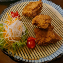 Crispy Fried Chicken, Teriyaki Unagi and Mixed Vegetable Platter @qwabar @hoshayfood