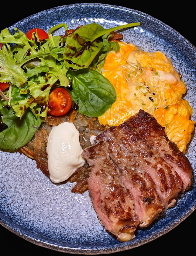 Rosti, Eggs & Minute Steak