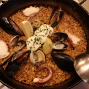 Seafood paella 40++