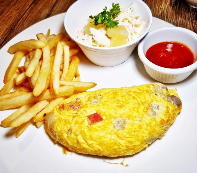Egg Omelette (SGD $15.95) @ Swensen's.
