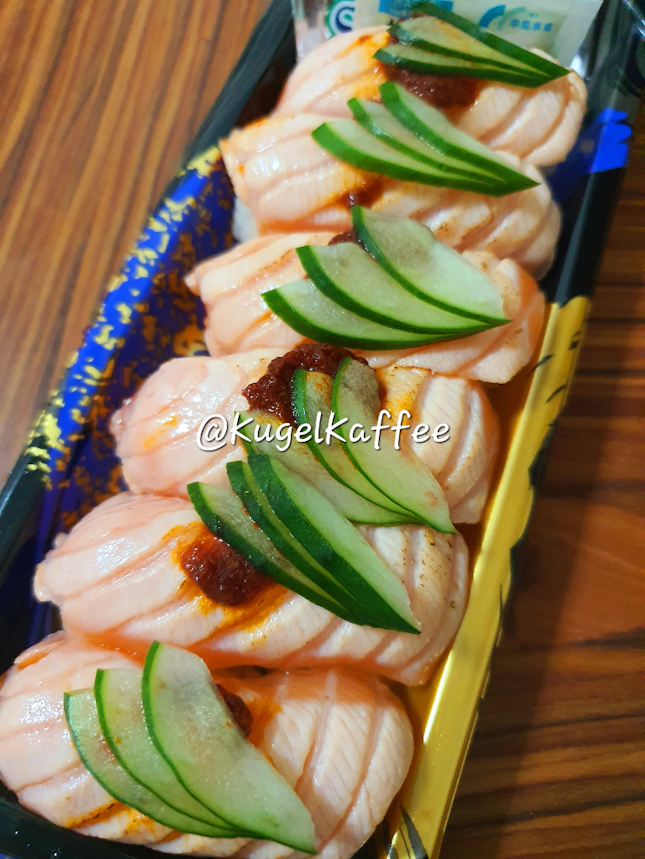 Aburi Salmon Sushi (with Sambal Belachan) $7.50