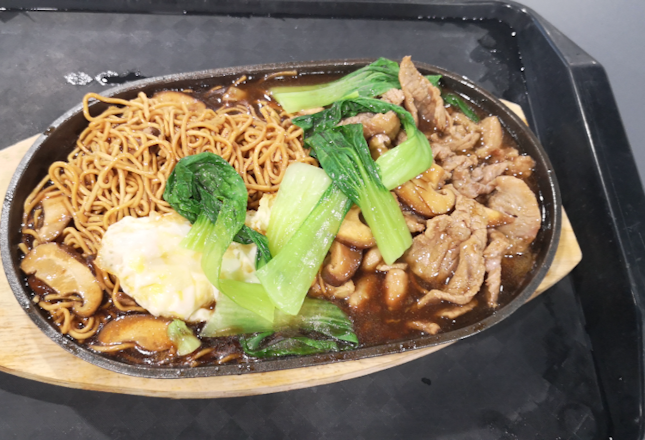 Hotplate mushroom ckn noodles add beef (hotplate stall)