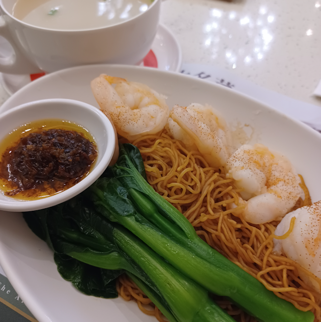King Prawns in XO Sauce w/ Tossed Noodles ($14.80)