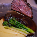 Braised 12 Hours Wagyu Beef Cheek Au Jus, Pomme Puree, Broccolini