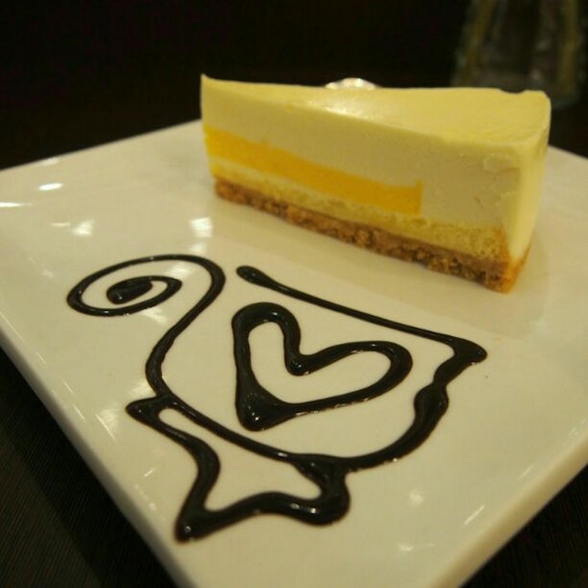 White Chocolate Lemon Cheesecake