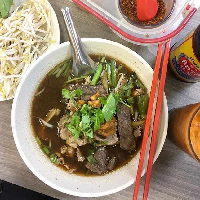 Just had THE best Thai Beef Noodles EVER ($5)!!!