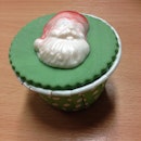 Santa cupcake ;) #santa #cupcake #fondant #yummy