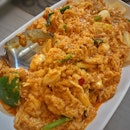 Stir-Fried Crab Meat in Curried Egg