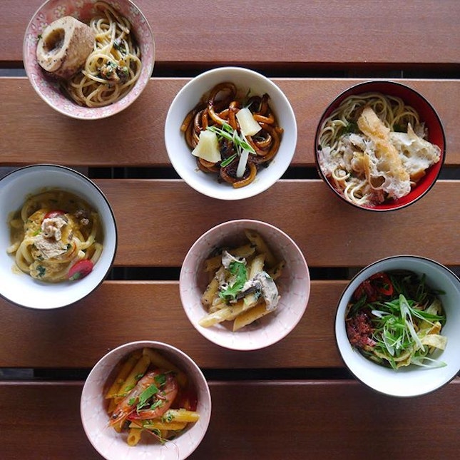 Mini bowl noodle at @chowfunsg 😍
$2.90 each !