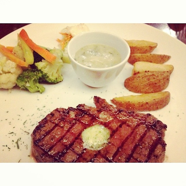 Sumpah ini enak, Sirloin Steak #squaready #food #culinary #portraits #instagood #instagram #instadaily #instaoftheday