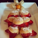 #dessert #delicious #cake #strawberry #food #foodphotography #foodpornography #foodporn #kue #choux Strawberry choux
