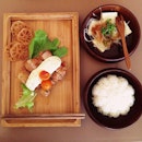 Japanese Restaurant Standard Food & Presentation Hidden in a Budget Hawker Centre.
