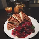 Strawberry Waffle And Fruit Tea
