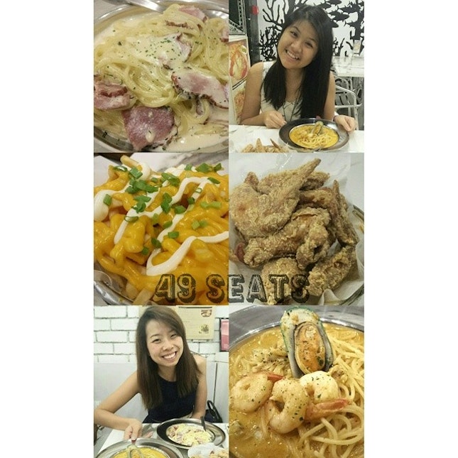 Finally trying the food here at @49seats tgt with @fionasim ^^ || Creamy smoked duck pasta 🍝 • Cheese Fries 🍟 • Fried wings and drumlets 🍗 • Tom yum seafood pasta 🍝 || Tomyum pasta indeed was good but to my surprise, I actually prefer the smoked duck pasta.