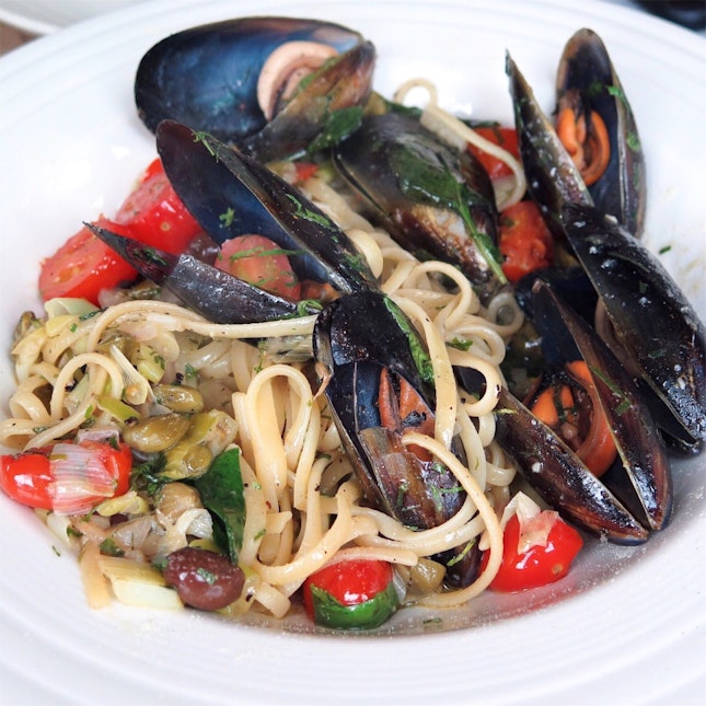 Chef’s Special - Linguine with Fresh Mussels, Olives, Onions [$32]