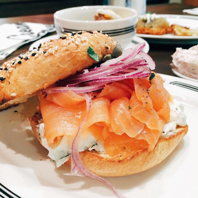 Bagel with Gravlax, Herbed Cream Cheese, Onions and Capers ($16)