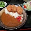 Rosu Katsu Curry - pork so crisp and curry so flavourful.