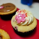 Coming midnight and craving for this strawberry cupcake now....