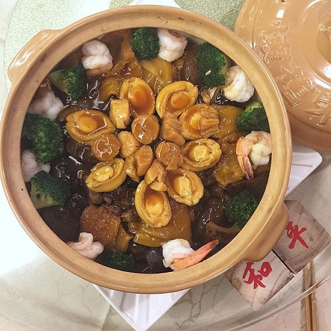 盆菜 for CNY makes the perfect pot.