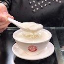 Double-boiled Milk Pudding—HKD35
Milk pudding has officially made it to my list of iconic must-eat food in HK, whether it’s from this store or its more popular counterpart (ie.