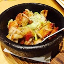 Ishiyaki Tori - hot stone bowl, pan-fried chicken with leek served with shoyu wasabi sauce and Yuzu paste - RM18.00 (216cals/100g).