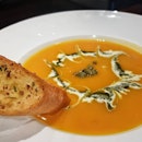 Pumpkin soup  served with 3 slices of toasted french bread S$14
The pumpkin soup was smooth with hints of sweetness.