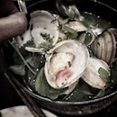 Throwback to last Saturday's clams with watercress at @yardbird.
