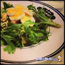 Cajun chicken salad #salad #piquenique #jcube #jurong #foodphotography #foodie #foodporn #vegetables #makanhunt