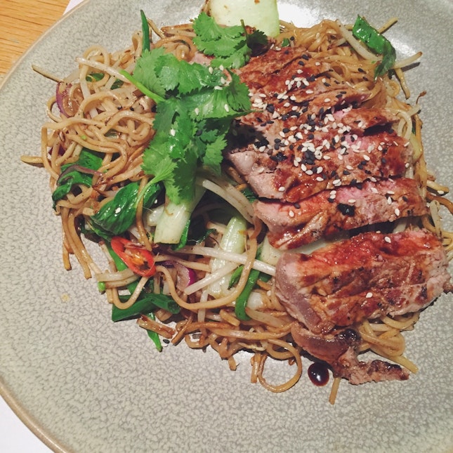 Teriyaki Noodles with Sirloin Steak (£13+)