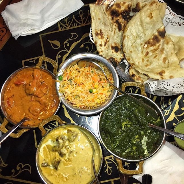 Craving for Indian food in the middle of the night; not helped by this lovely photo from our Little India Spice Trail hosted by @cravesingapore.