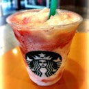 #Strawberries&cream at #Starbucks = happiness ;) #lagoonig #drink #strawberries