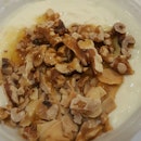 Double Boiled Milk with Walnuts And Almonds