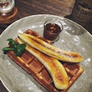 Sharing this with @luv4magda , i like the caramelized banana, but overall still prefer the buttermilk waffle at sg tho #twocents #bandung #bandungcafe #bandungkuliner #cafe #cafehopping #waffle #dessert #sweet #food #foodporn #igsg #instadaily