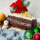 Chocolate Passion Fruit Log Cake ($18.80, 460g)